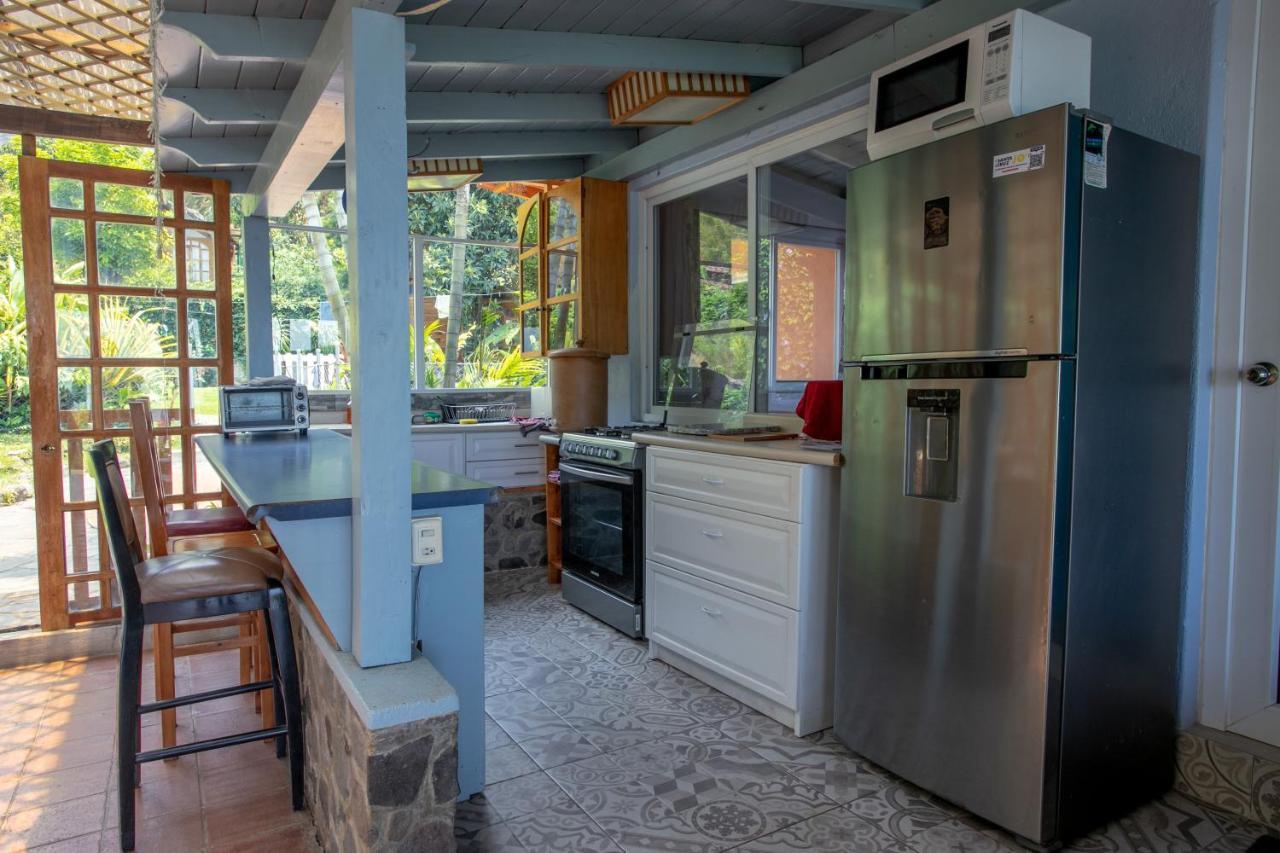 Lake Front Retreat At Los Elementos Santa Cruz La Laguna Exterior photo